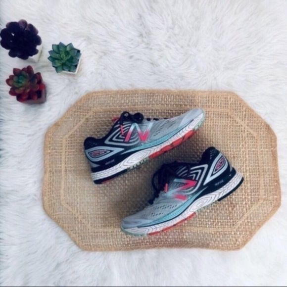 New Balance Shoes - New Balance Running Shoes W880GB7